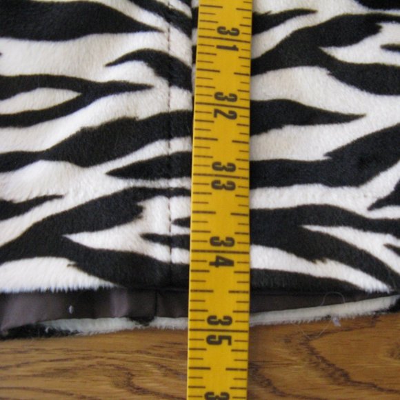 Gallery Woman Zebra Faux Fur Button Front Coat - Picture 12 of 12